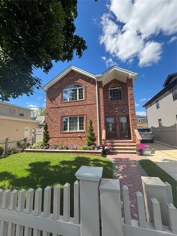 249-11 147th Road 2nd Floor, Rosedale, NY 11422