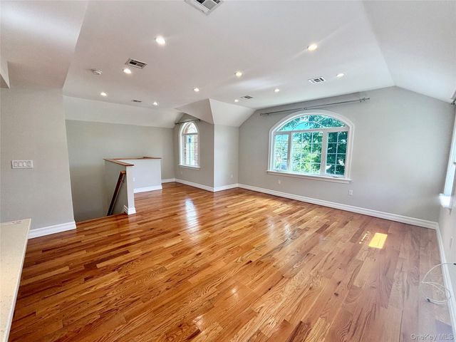 249-11 147th Road 2nd Floor, Rosedale, NY 11422