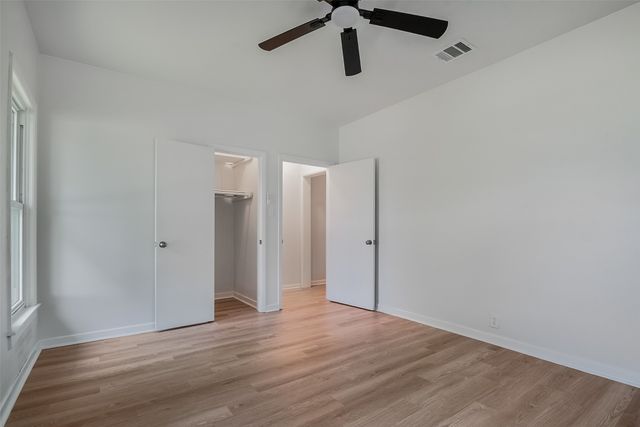 1421 S Scullin Avenue, Denison, TX 75020