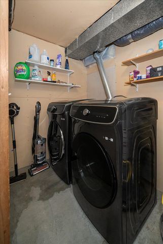 4105 E Center Rd, Mead, WA 99021