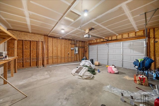 4105 E Center Rd, Mead, WA 99021