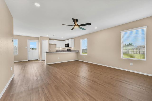 521 Maple Bend Lane, La Marque, TX 77568