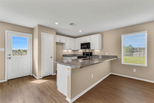 521 Maple Bend Lane, La Marque, TX 77568