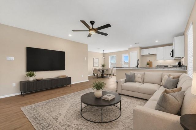 521 Maple Bend Lane, La Marque, TX 77568