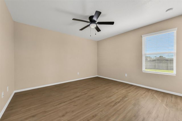521 Maple Bend Lane, La Marque, TX 77568