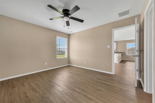 521 Maple Bend Lane, La Marque, TX 77568