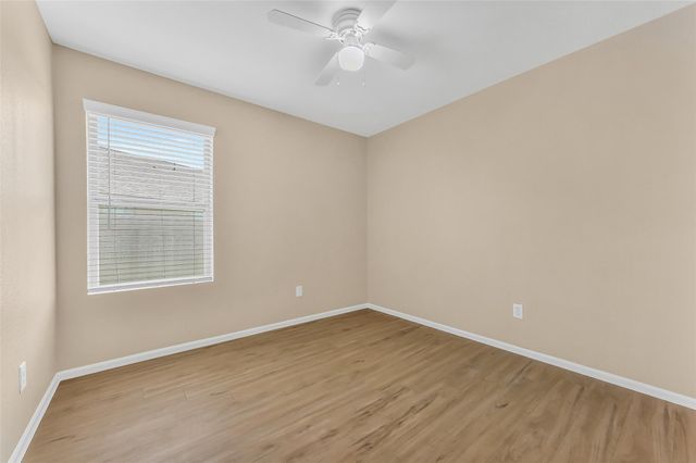 521 Maple Bend Lane, La Marque, TX 77568