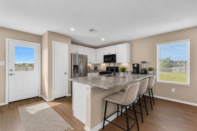 521 Maple Bend Lane, La Marque, TX 77568