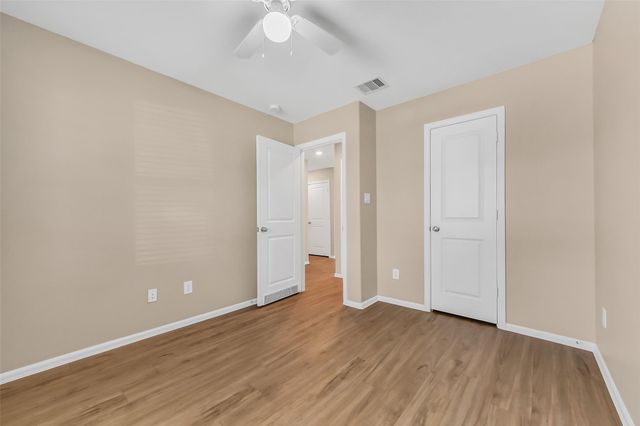 521 Maple Bend Lane, La Marque, TX 77568