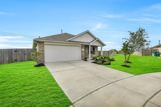 521 Maple Bend Lane, La Marque, TX 77568