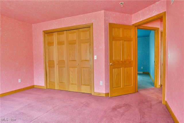 6540 Woodridge Way, Lordstown, OH 44481