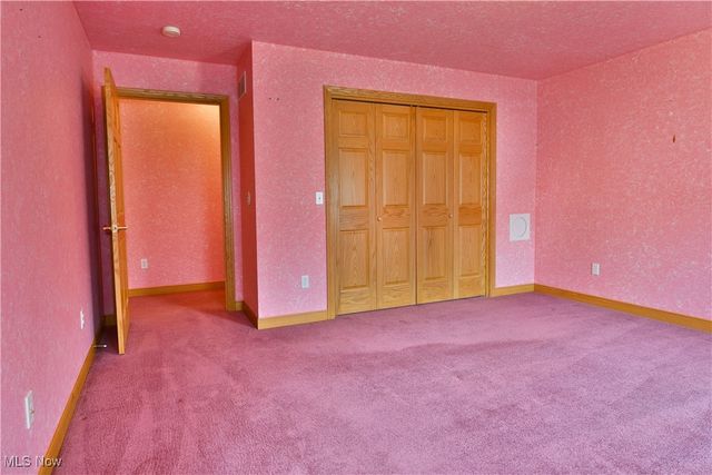 6540 Woodridge Way, Lordstown, OH 44481