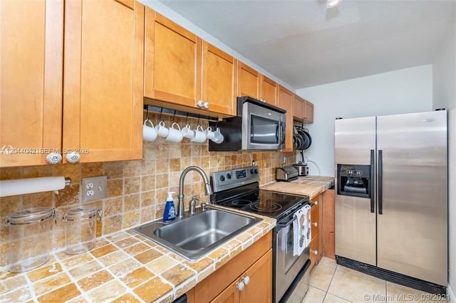 4450 NW 79th Ave 2A, Doral, FL 33166
