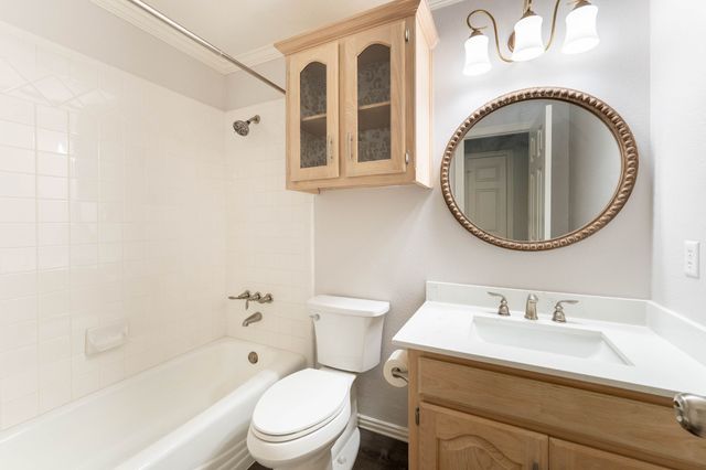 1722 Clydesdale Court, Rowlett, TX 75088