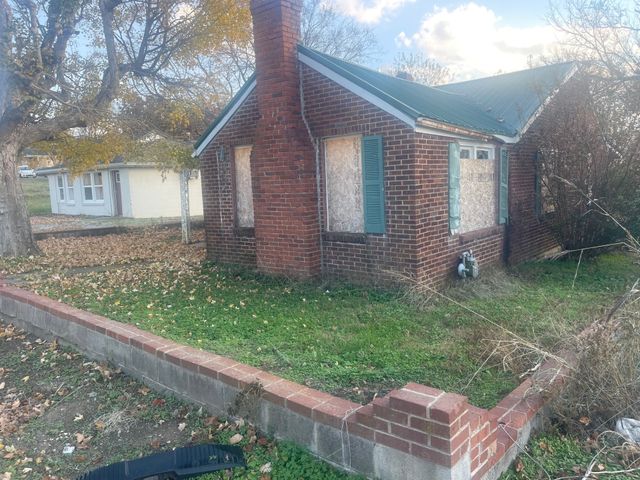506 15th Ave, W, Springfield, TN 37172