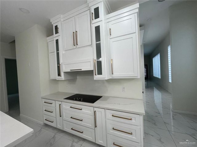 2431 Summer Breeze Street, Mission, TX 78572