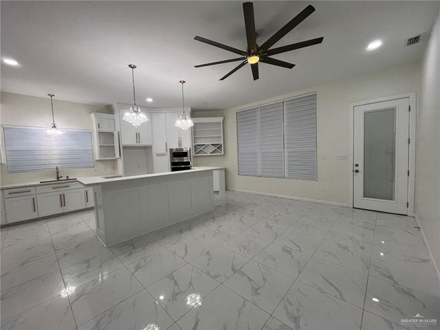 2431 Summer Breeze Street, Mission, TX 78572