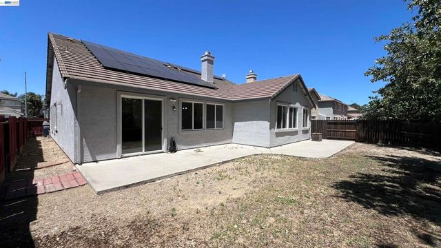 790 Everglades Ln, Tracy, CA 95377