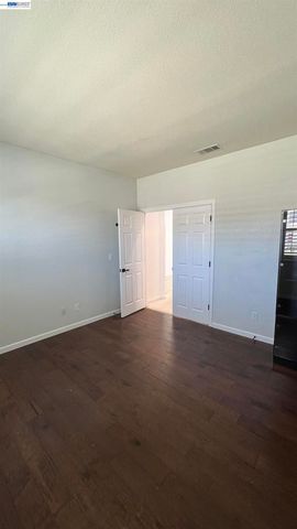790 Everglades Ln, Tracy, CA 95377