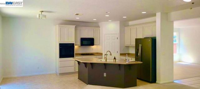 790 Everglades Ln, Tracy, CA 95377