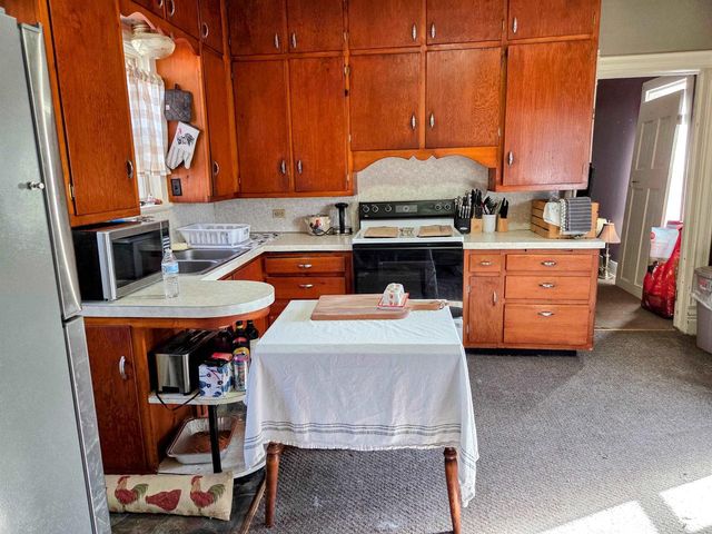225 S MAIN STREET, Iola, WI 54945