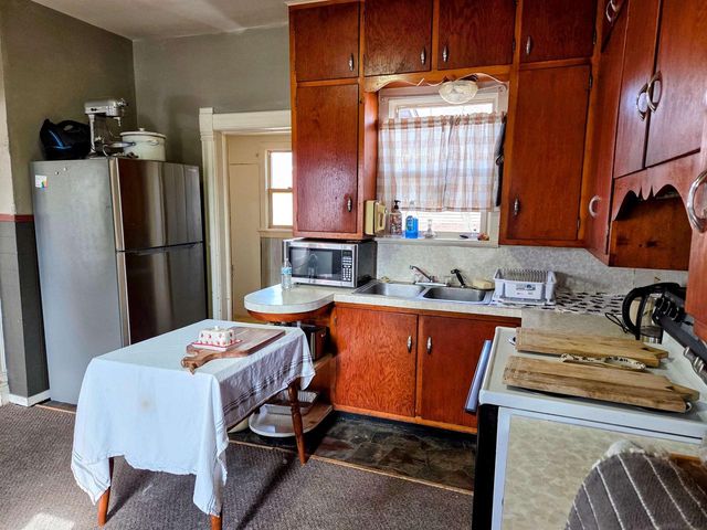 225 S MAIN STREET, Iola, WI 54945