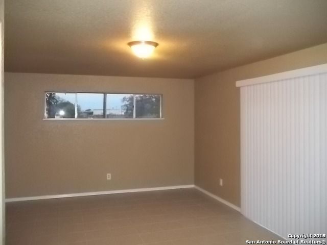 4251 Wild Oak, San Antonio, TX 78219