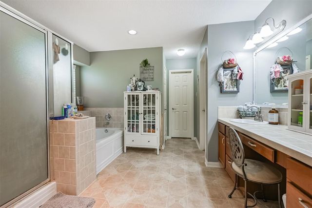 5189 Wickwillow Lane, Alvin, TX 77511