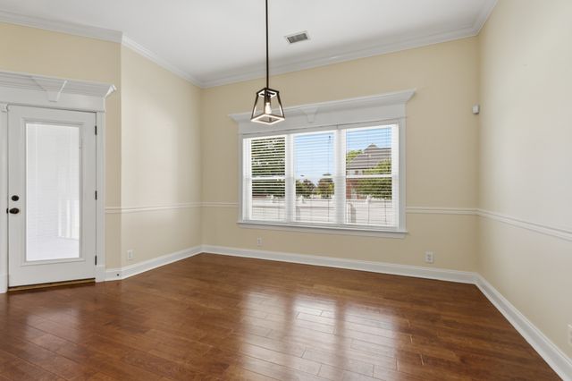 102 Copperas Ct, Murfreesboro, TN 37128