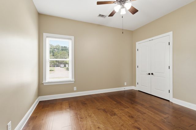 102 Copperas Ct, Murfreesboro, TN 37128