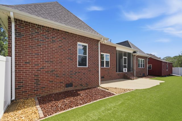 102 Copperas Ct, Murfreesboro, TN 37128