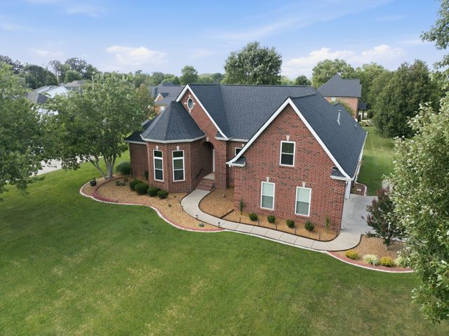 102 Copperas Ct, Murfreesboro, TN 37128