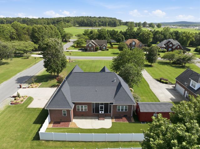102 Copperas Ct, Murfreesboro, TN 37128