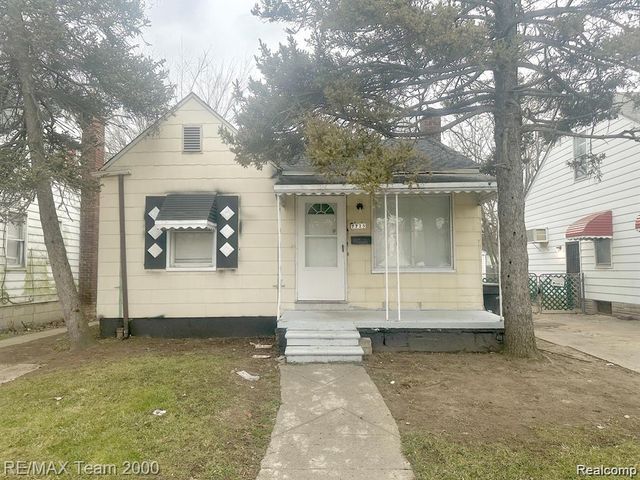 7725 Rosemont Avenue, Detroit, MI 48228