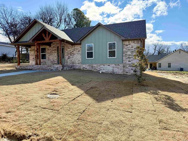 312 Light Street, Paragould, AR 72450