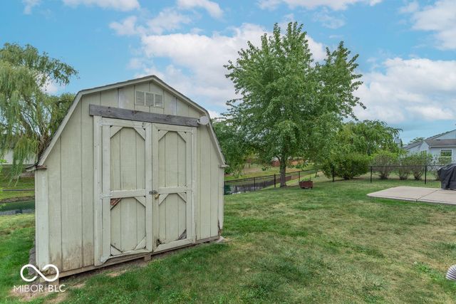 343 Brixton Woods West Drive, Pittsboro, IN 46167