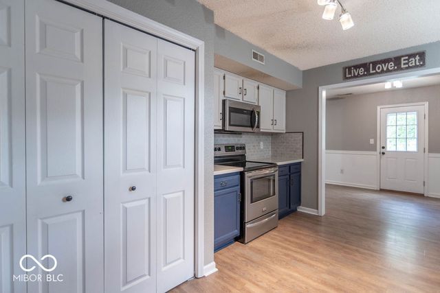 343 Brixton Woods West Drive, Pittsboro, IN 46167