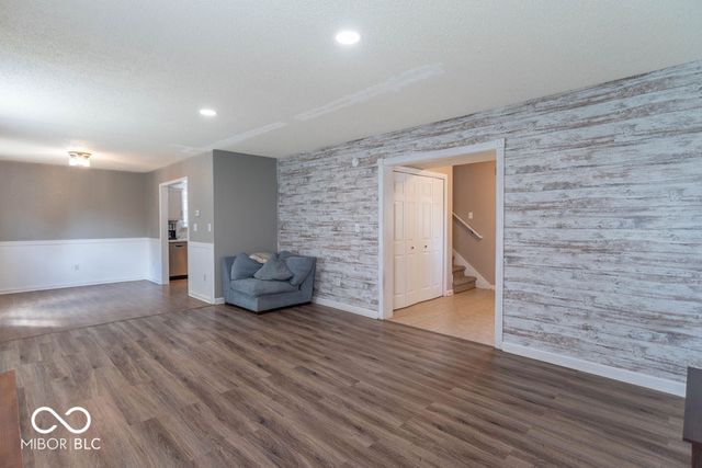 343 Brixton Woods West Drive, Pittsboro, IN 46167