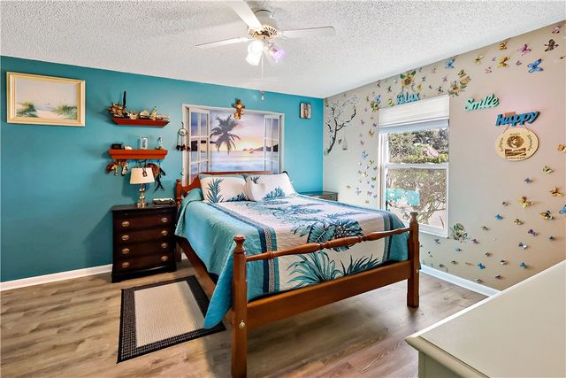 131 11th Court, Vero Beach, FL 32962