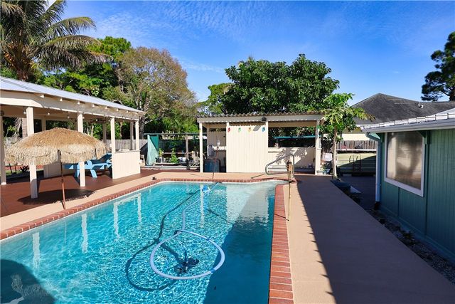 131 11th Court, Vero Beach, FL 32962