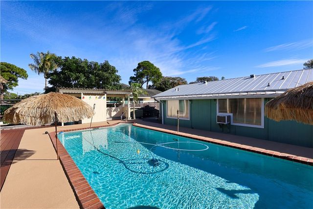 131 11th Court, Vero Beach, FL 32962