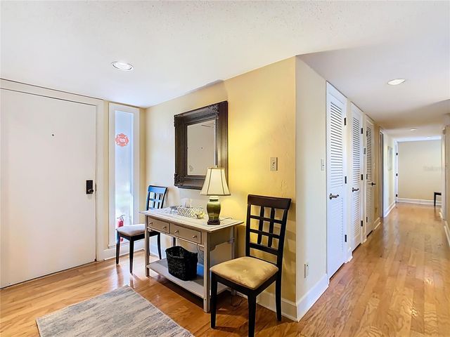 621 OLDE CAMELOT CIRCLE 3210-1, Haines City, FL 33844