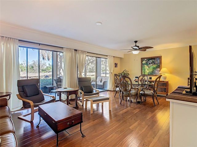 621 OLDE CAMELOT CIRCLE 3210-1, Haines City, FL 33844