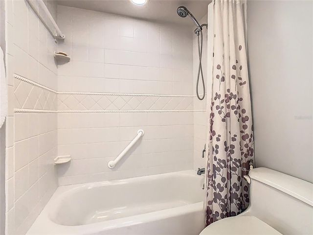 621 OLDE CAMELOT CIRCLE 3210-1, Haines City, FL 33844