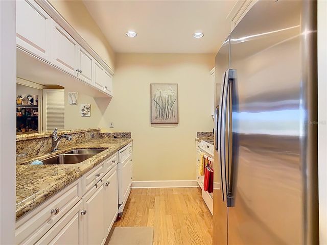 621 OLDE CAMELOT CIRCLE 3210-1, Haines City, FL 33844