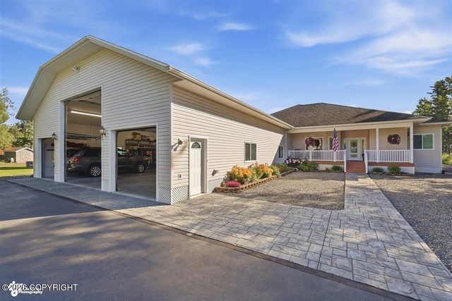 2565 Watergate Way, Kenai, AK 99611