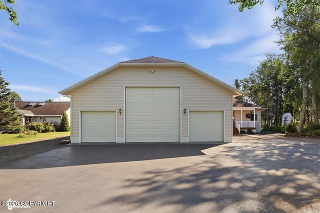 2565 Watergate Way, Kenai, AK 99611