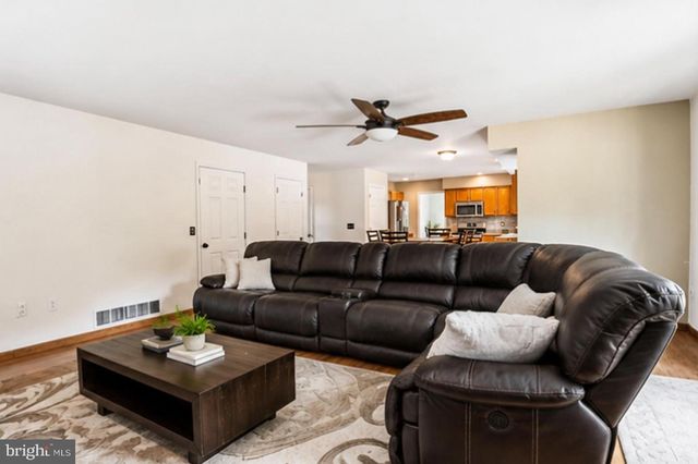750 FORD AVE, Langhorne, PA 19047