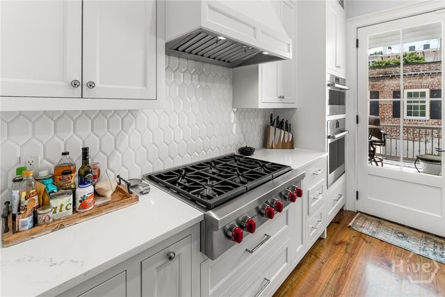 105 E Gordon Street, Savannah, GA 31401