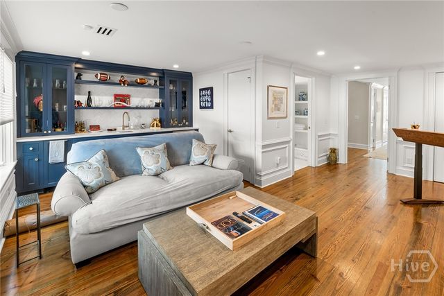 105 E Gordon Street, Savannah, GA 31401